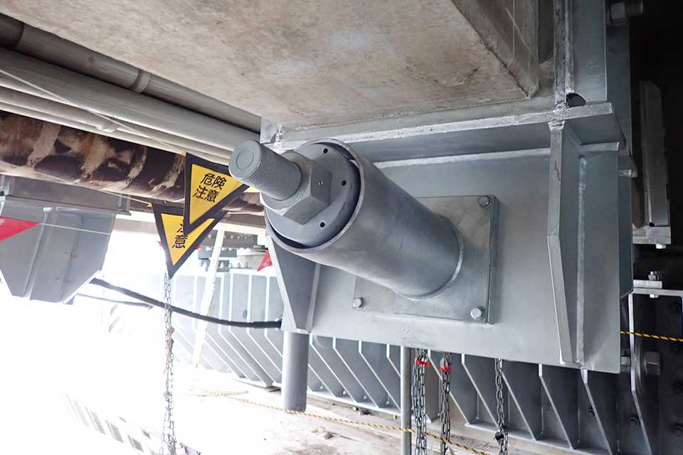 橋桁の落橋防止