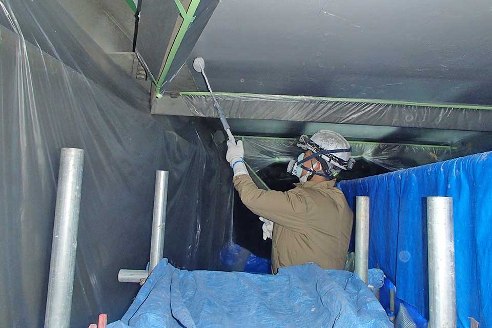 ボックス桁内塗装